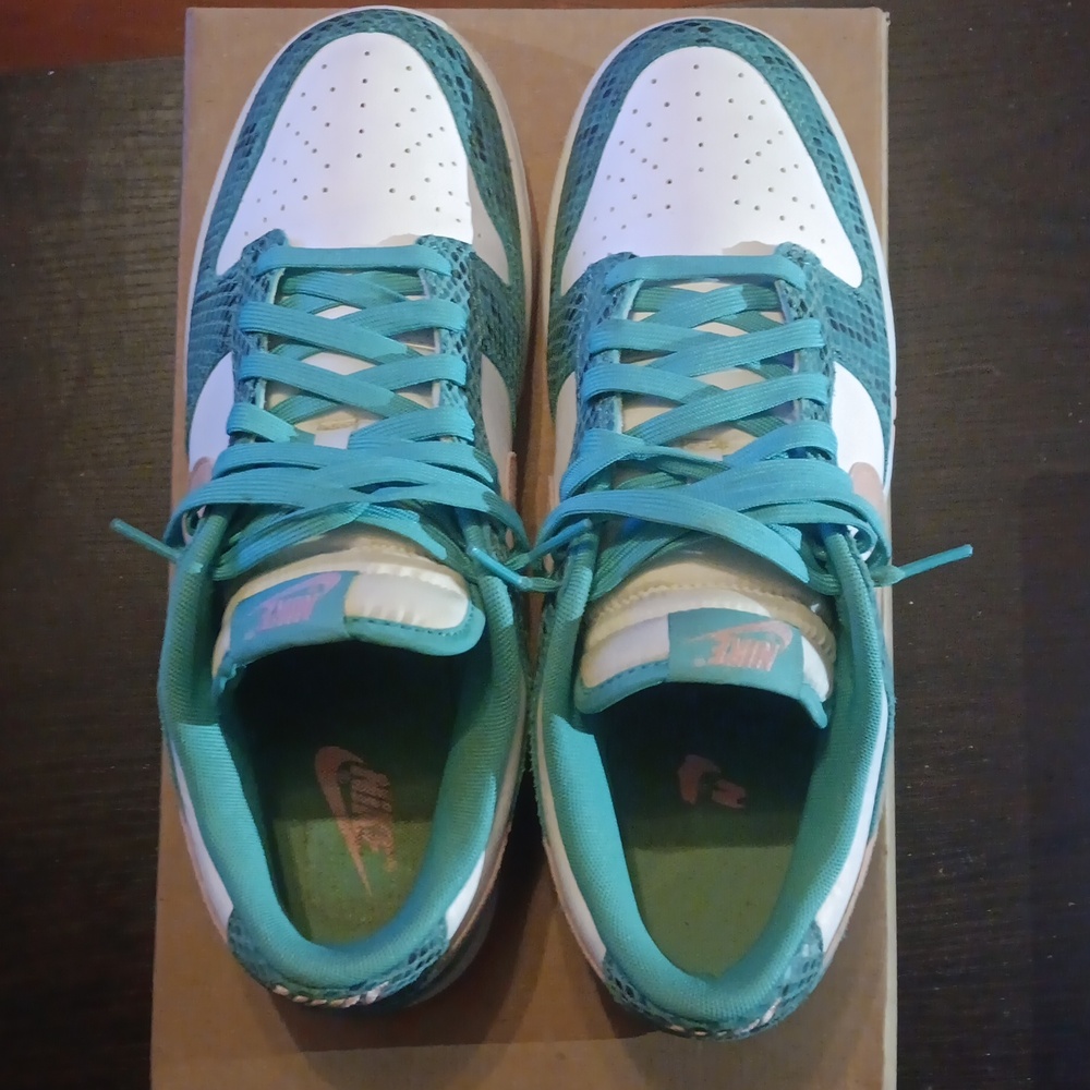 Nike Dunk Low ME Snakeskin Washed Teal Bleached Coral Men's SZ 11 EUC - Picture 6 of 9